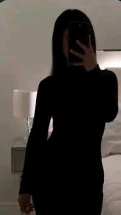 Faceless Marketing lily