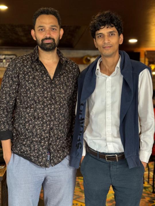 Santhanam and Abhinand Pys