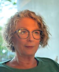 Kim Edwards