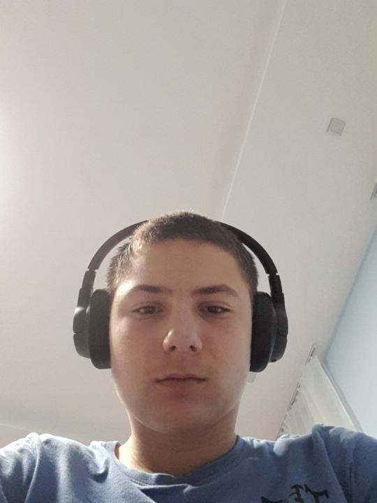 Maciej Maciej