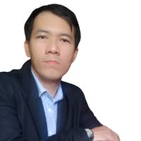 Lloyd Macalalad