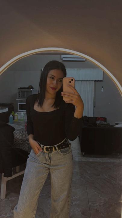 Evelyn Fernandez