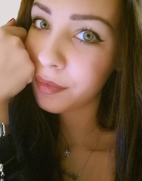 Cristina B