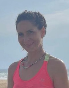 Estelle G.