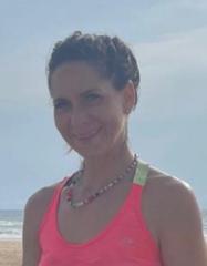 Estelle G.