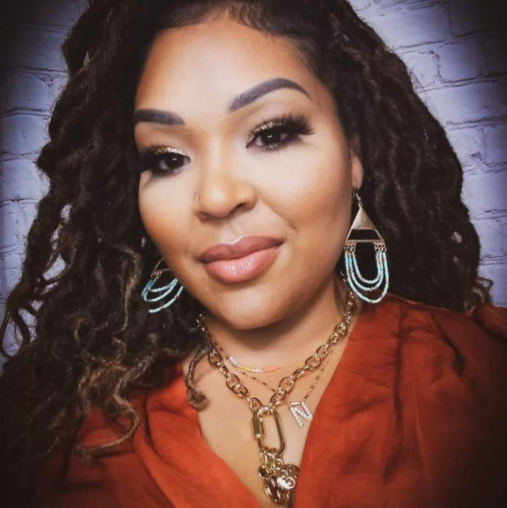 Dr. Nicolle Blackwood