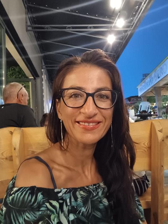 Теодора Генова