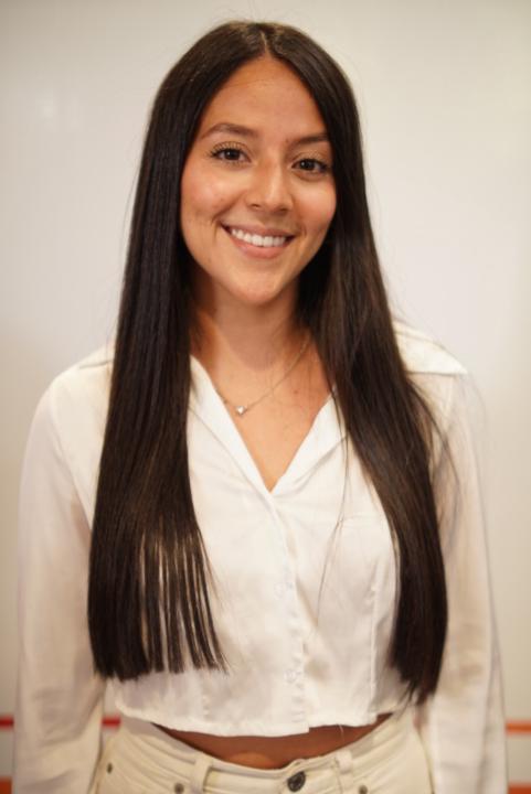 Estefanny Calderón