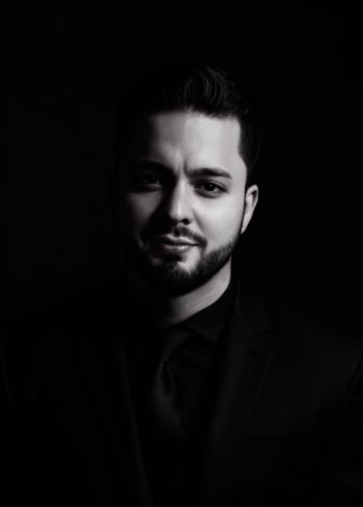 Roberto Vallejo