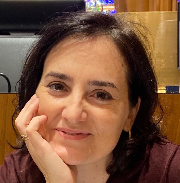 Elena Adelantado Aparicio