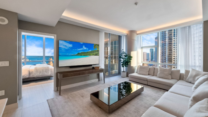#ParamountMiamiWorldcenter #4BR #Condo #ParkWest #33132