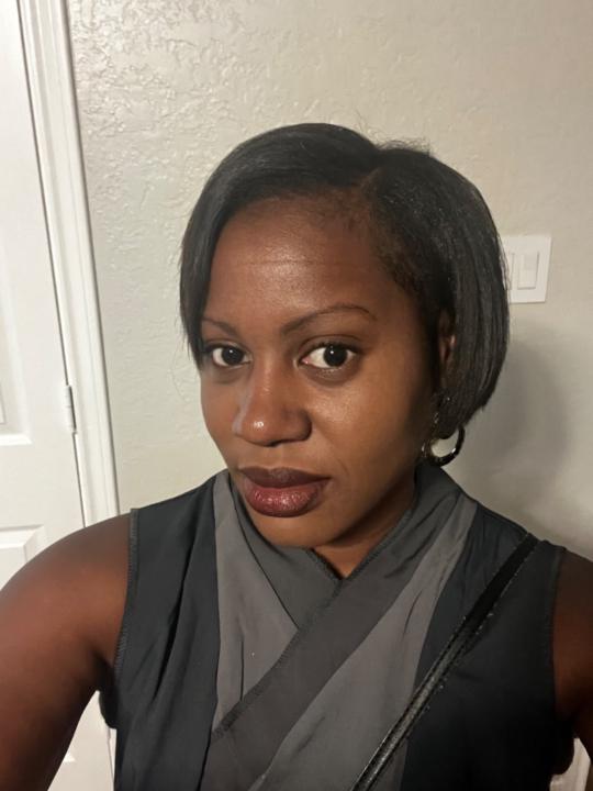 Eboni Syas