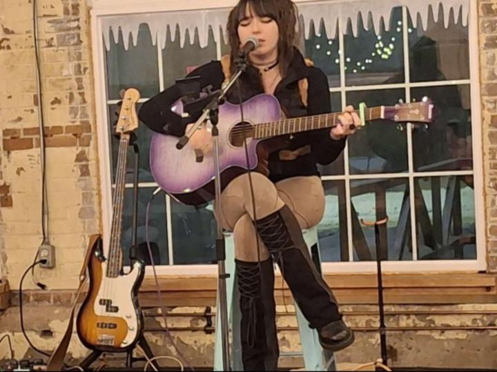 Emi Rivers