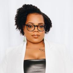 Stefanie Moton