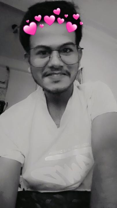 Paras Giri