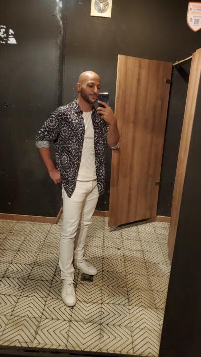 Shayan T