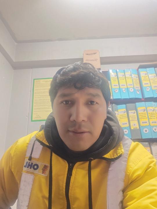 Robert Hector Lliuya Urbano