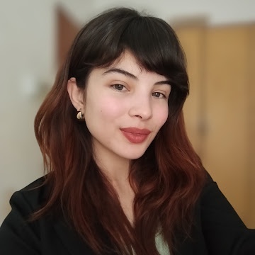 Juli B