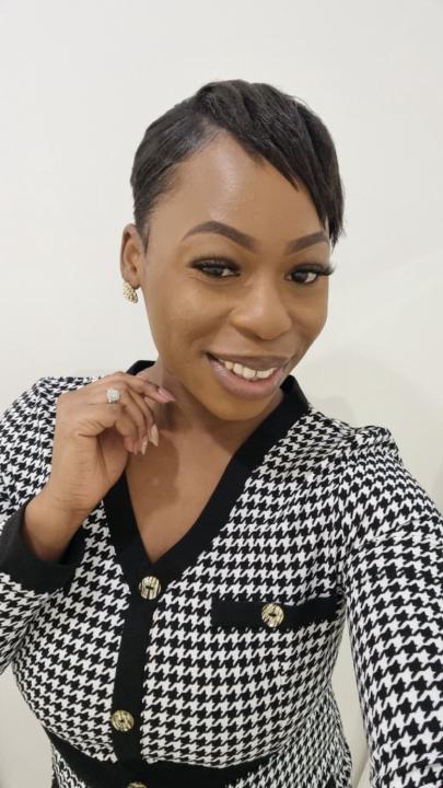 Toyosi Mo