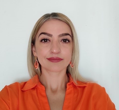 Lucia Ipiales Escobar