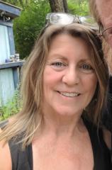 Georjean Axtell