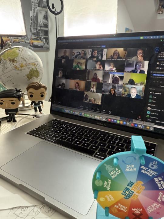 Y el anticongreso comenzó…