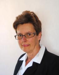 Irmgard Peer