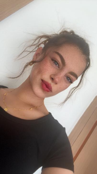 Yasemin Haraza