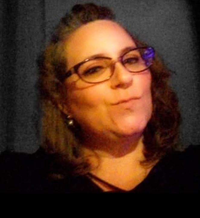 Liz Emanuel