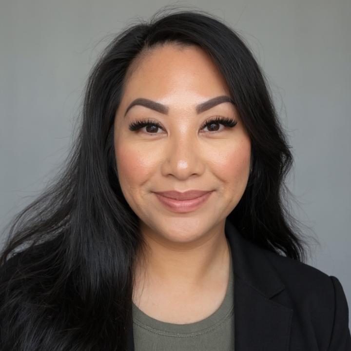 Angela Navarro