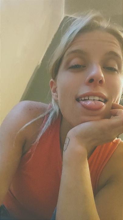 Savannah Lynn