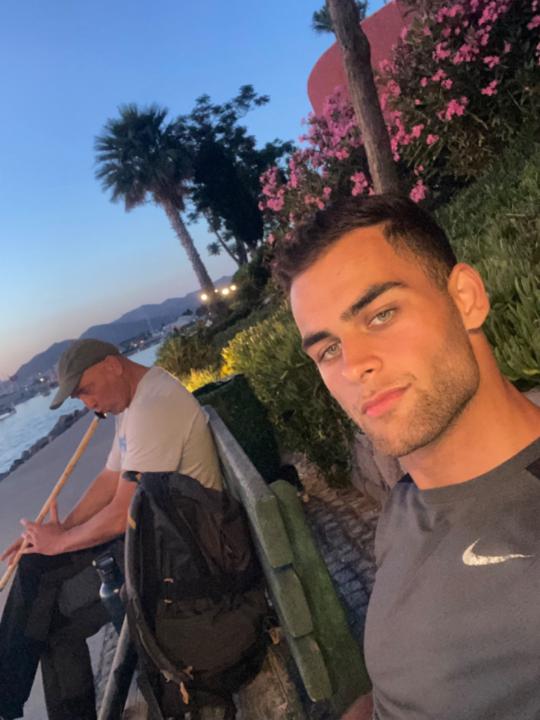 Tarik Tek