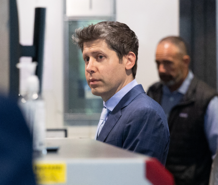 🚨 NOTICIAS IA 🚨: ¿Quién confía realmente en Sam Altman? La crisis de credibilidad del CEO de OpenAI