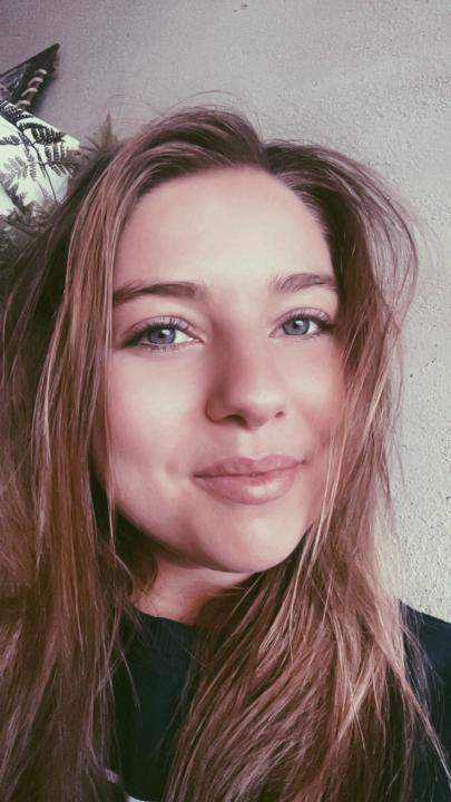 Joelle Kläre