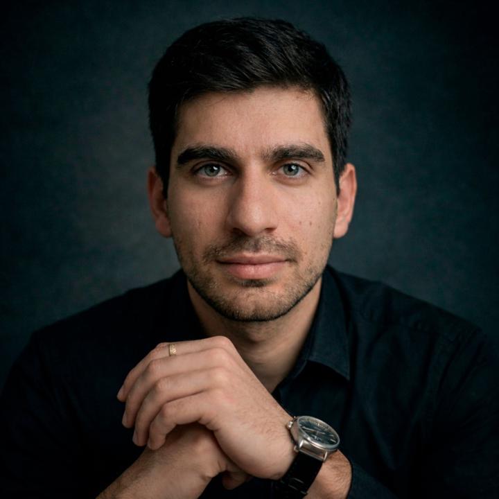 Rómulo Adaro