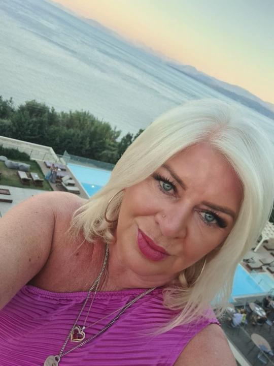 Jo Daden