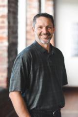 Douglas Holan