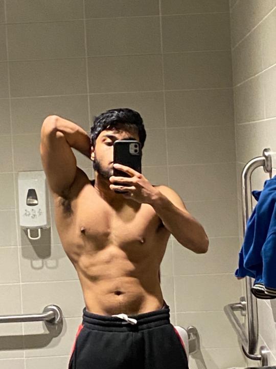 Ariyan Golam