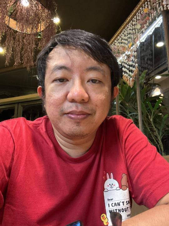 Ekaphop Wong.