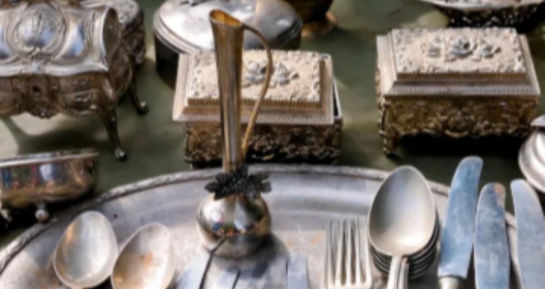 Estate Items Value Discovery!
