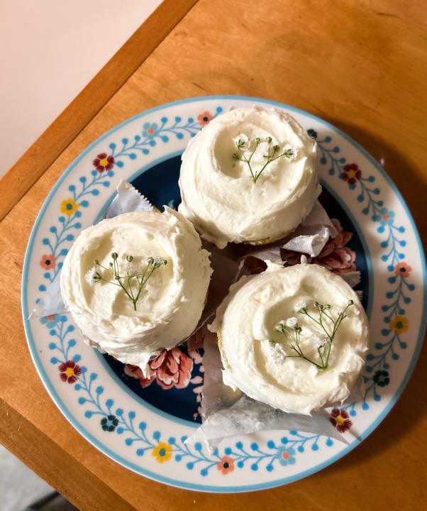 Gluten Free Almond & Coconut Cupcakes! 