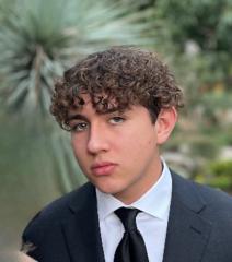 Salvador Santolucito