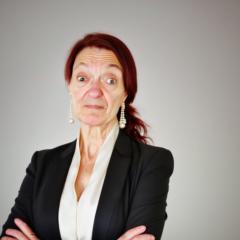 Anna Lo