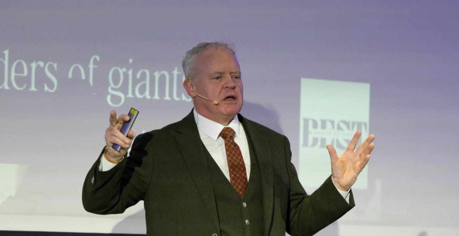 Live mentoring sessions on Skool - Premium Bonus