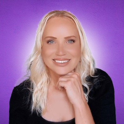 Angela Sundust