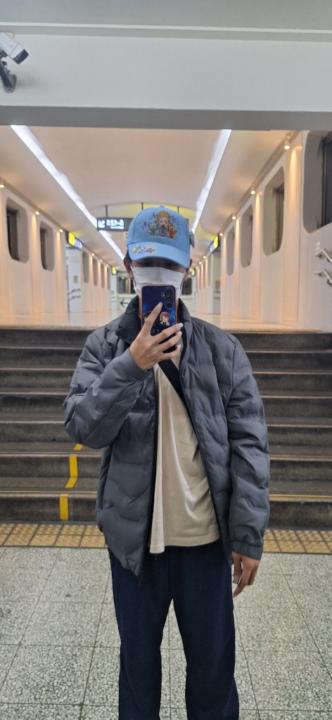崇暟 李