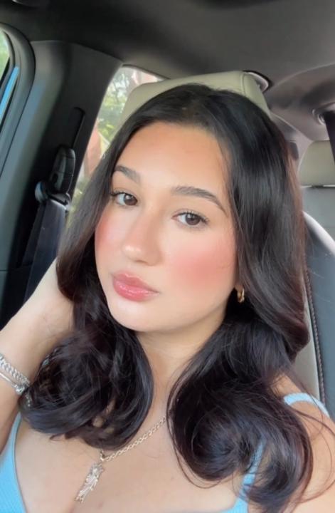Kathia Valdez
