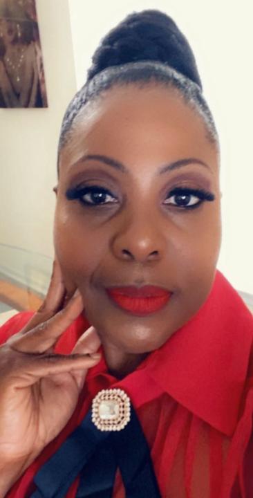 Nina Handy