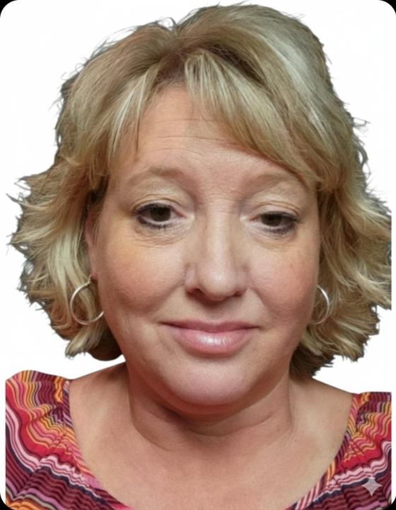 Angie Miller