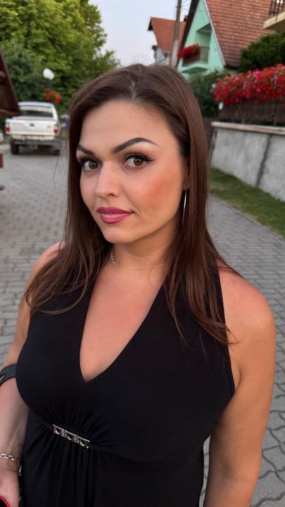 Szentpéterúri Emese